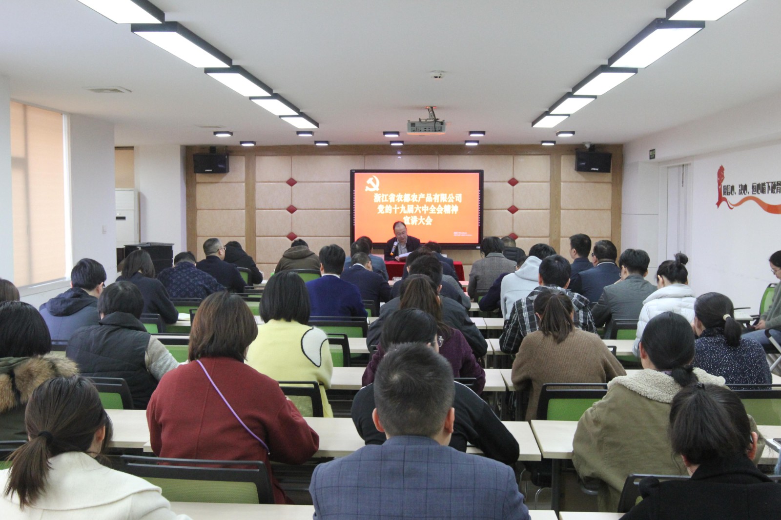 1640849376567233aQfW.jpg ad20ca639d852ae3561394ccb87c216.jpg