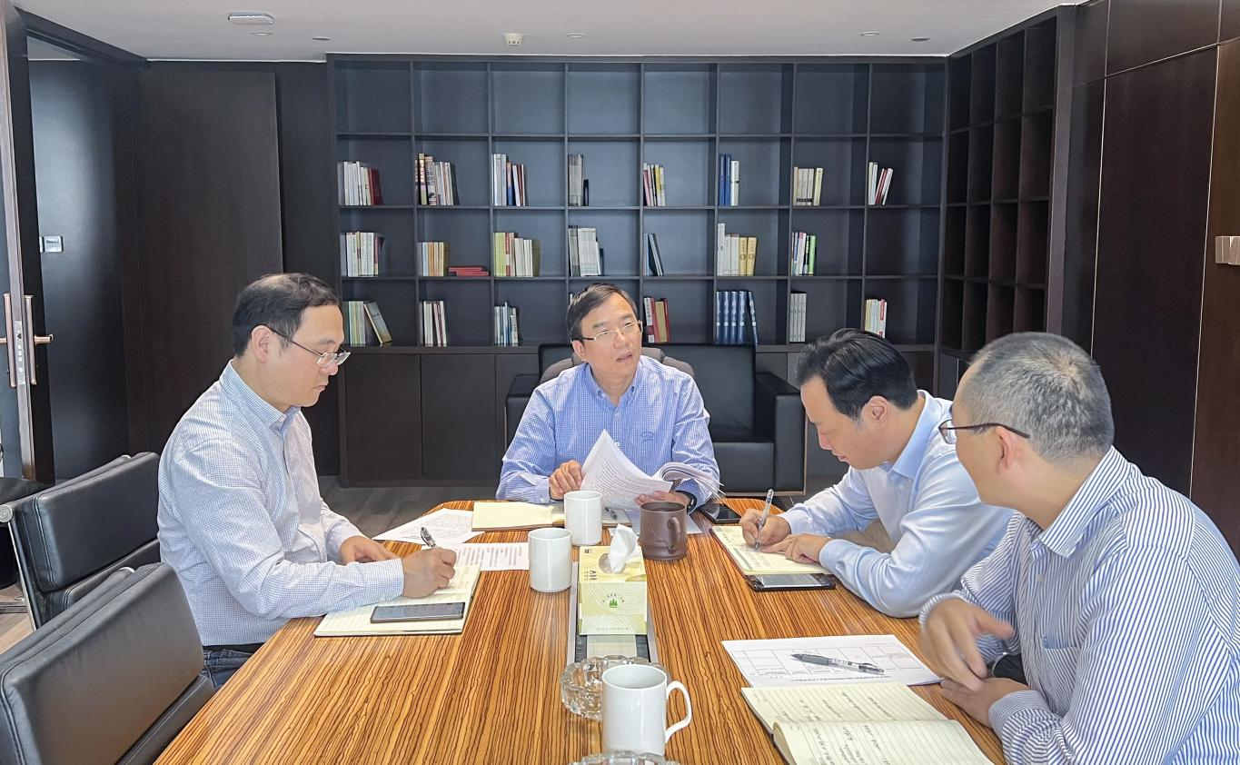 1702349834174353X4A8.png 黨委中心組學(xué)習(xí).png